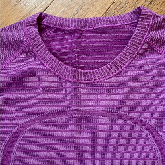 Lululemon Long Sleeve Grape Performance Toow/ Stripes; Thumbholes Stretchy XS - Picture 5 of 11